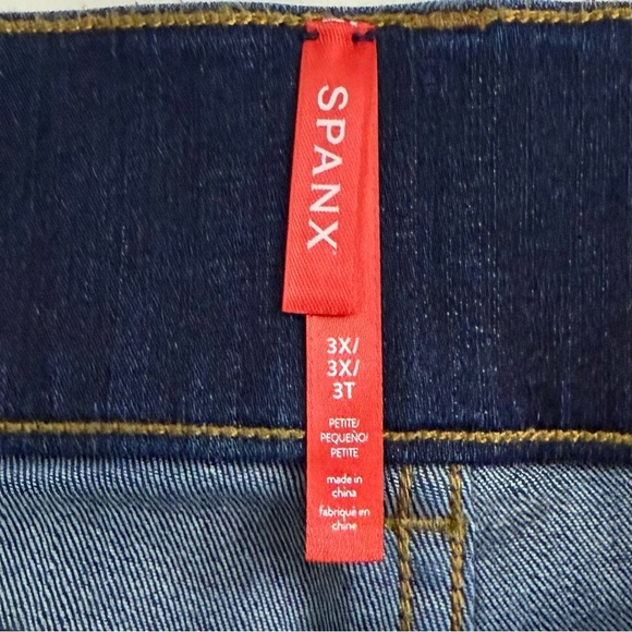 SPANX SPANXshape EveryWear Flare Jeans in Midnight Shade - Picture 12 of 13
